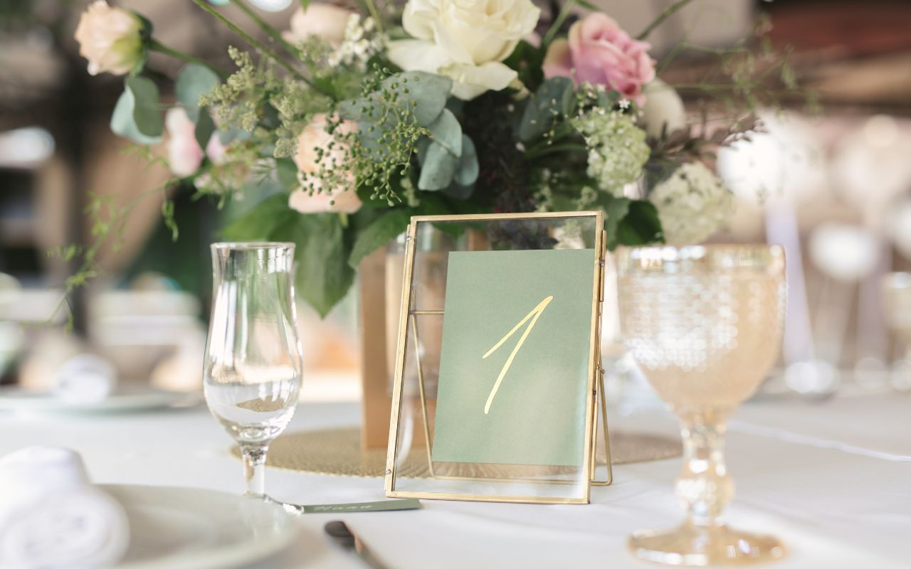 Comment décorer une table de mariage ? - Panamisienne