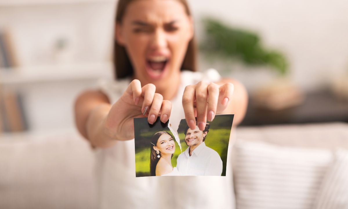 Les signes qui indiquent qu'il aime encore son ex - Panamisienne